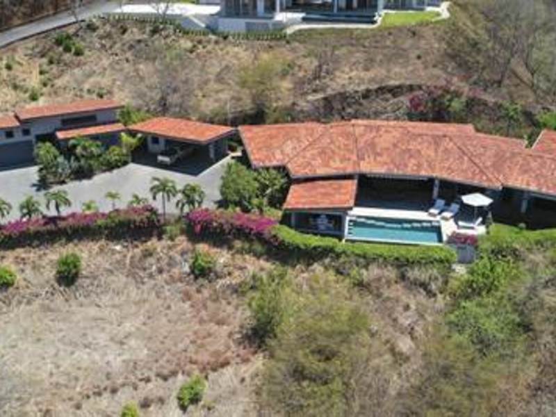 6 Bed Single Family Homes For Sale in Hermosa Costa Rica